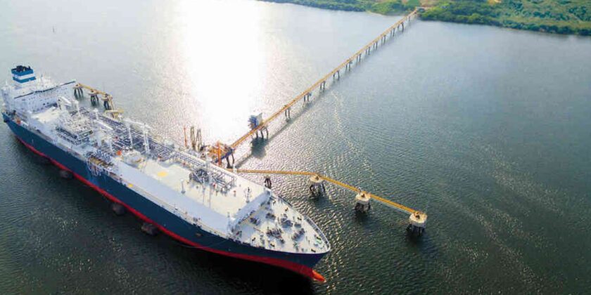 Proyecto constructivo de infraestructuras marinas para la terminal de regasificación flotante de Cartagena, Colombia