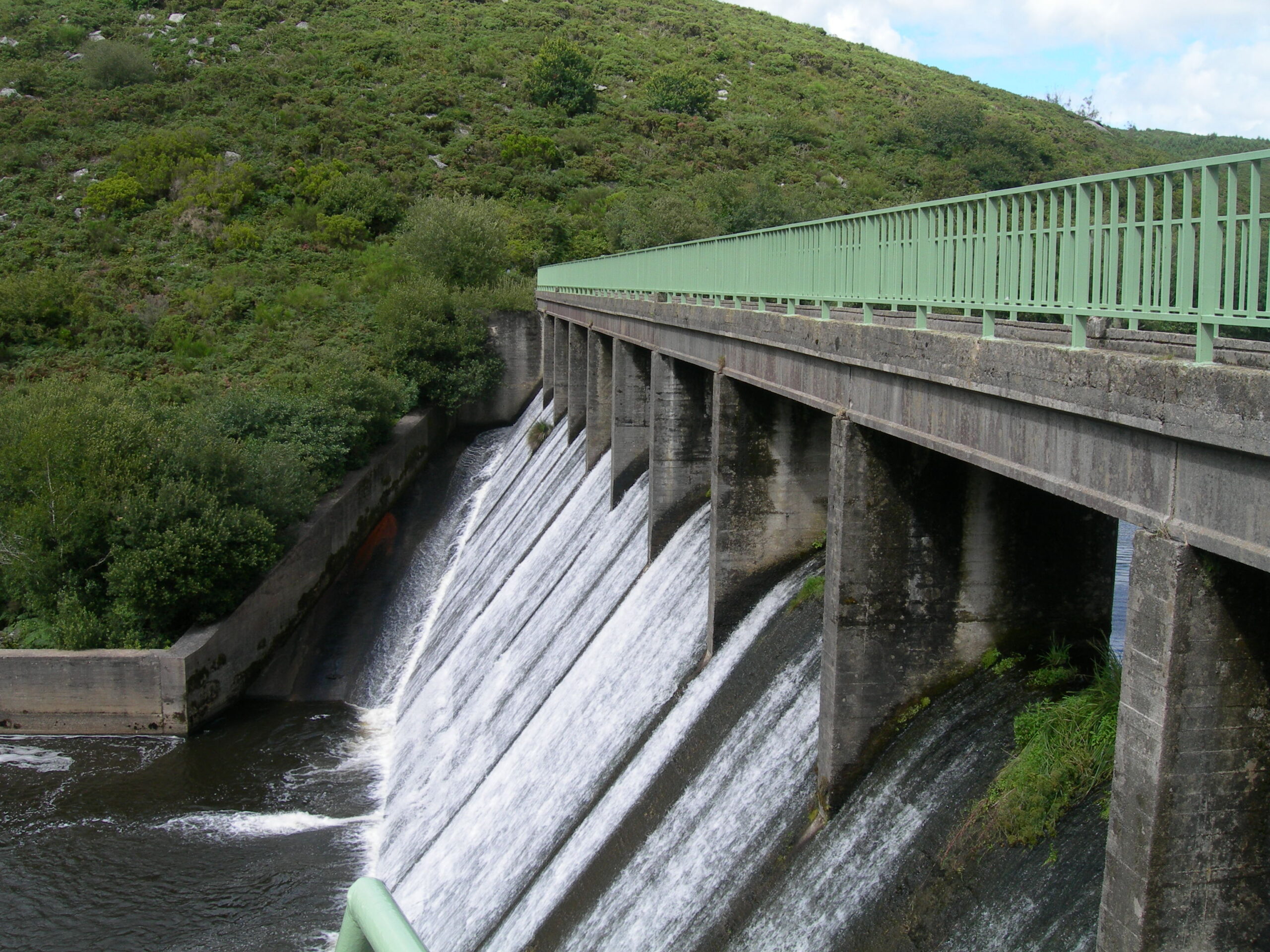 CENTRAL HIDROELÉTRICA CORUÑA